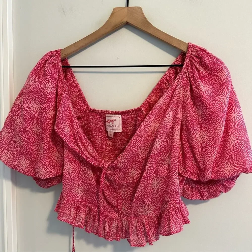 Tuckernuck Banjanan Pink Cropped Top Small